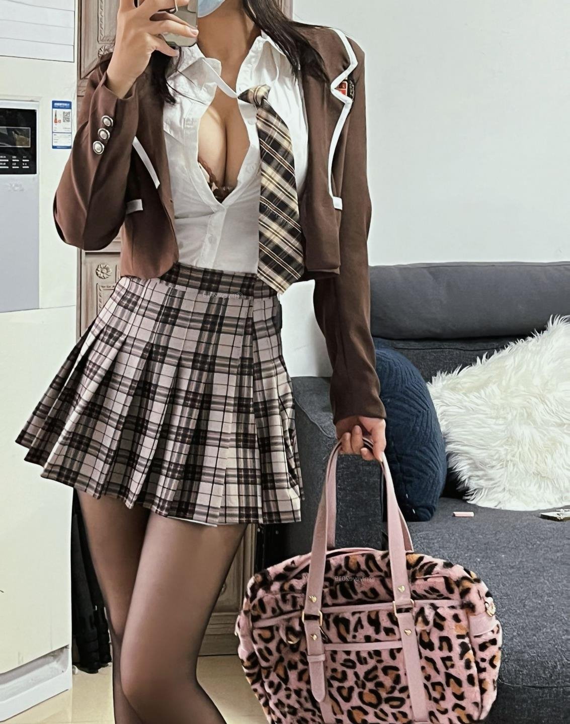 ��������0�������ר������