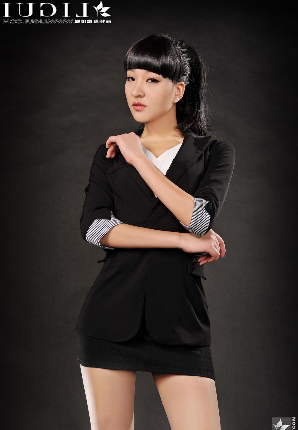 ��C������