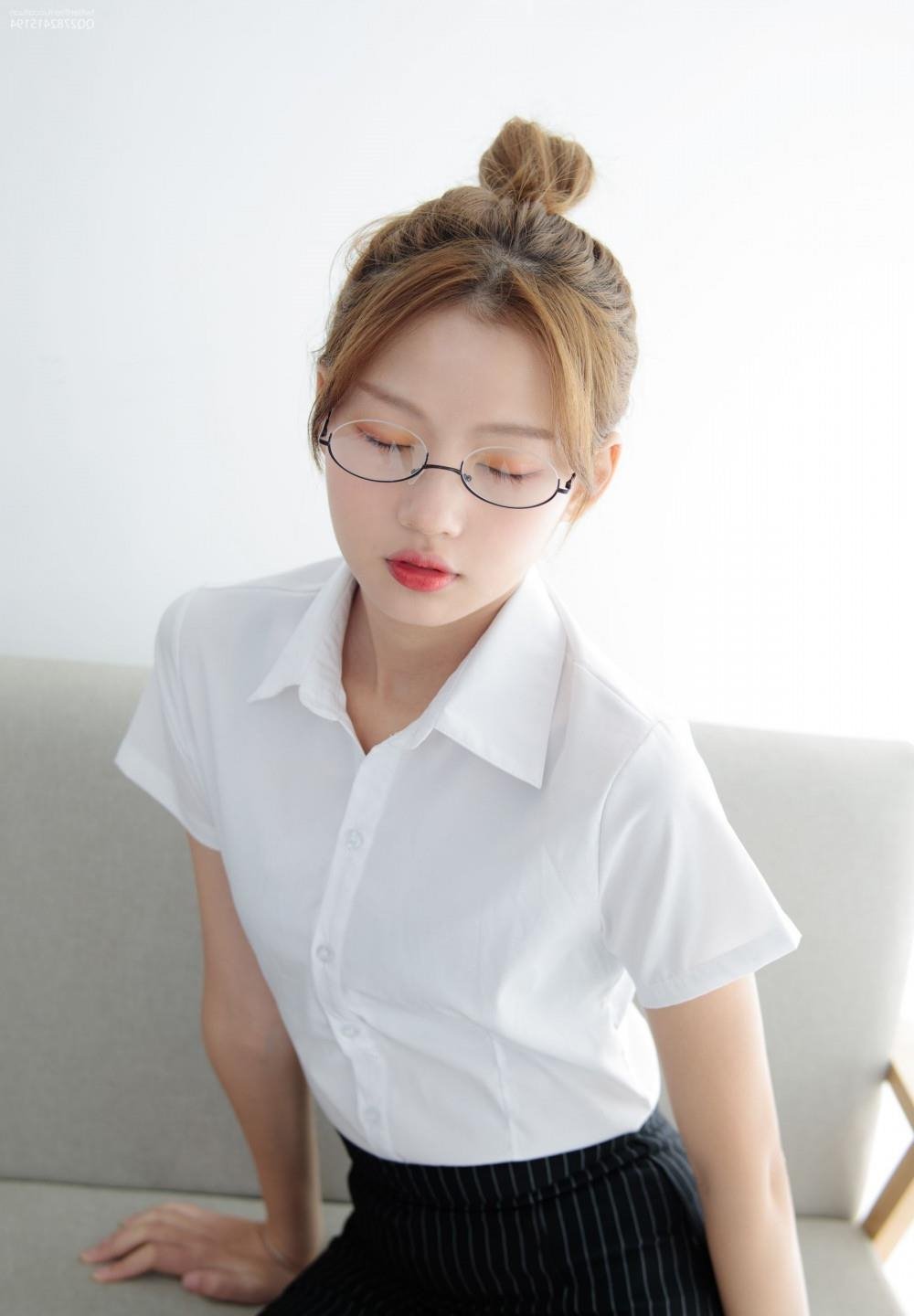 �ۺ�ɫ�Ļ����� �첥