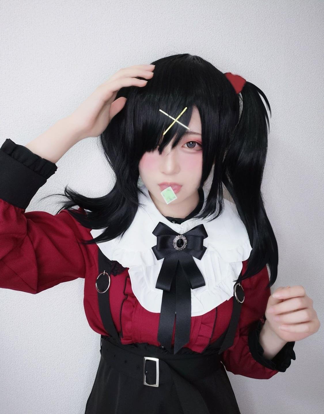 ũ�帾ŮҰ�⽻�Ը���Ƭ