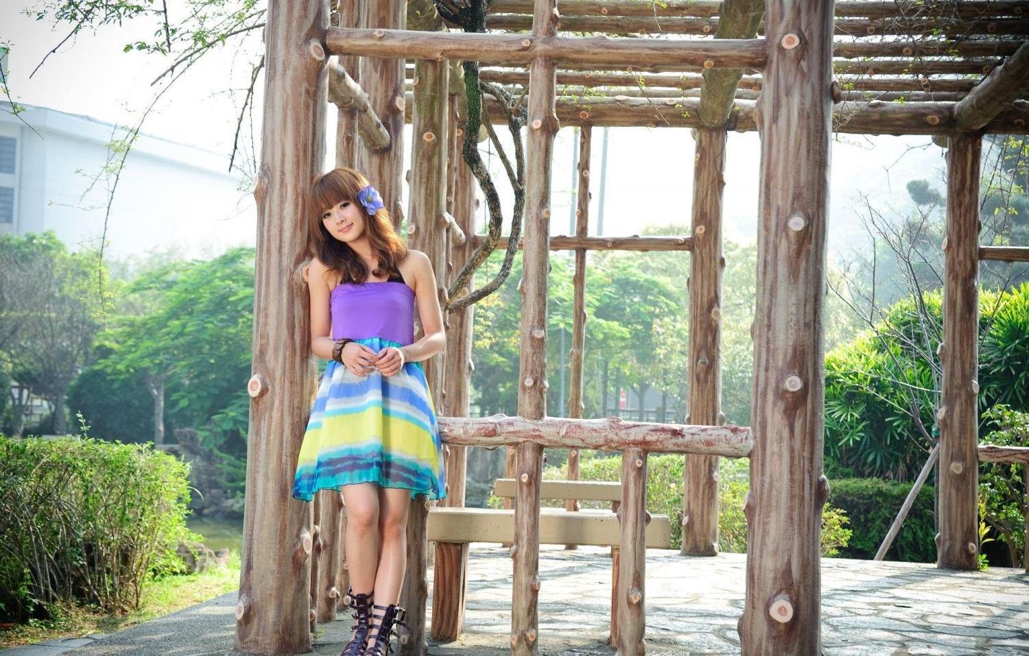 �����ٸ�