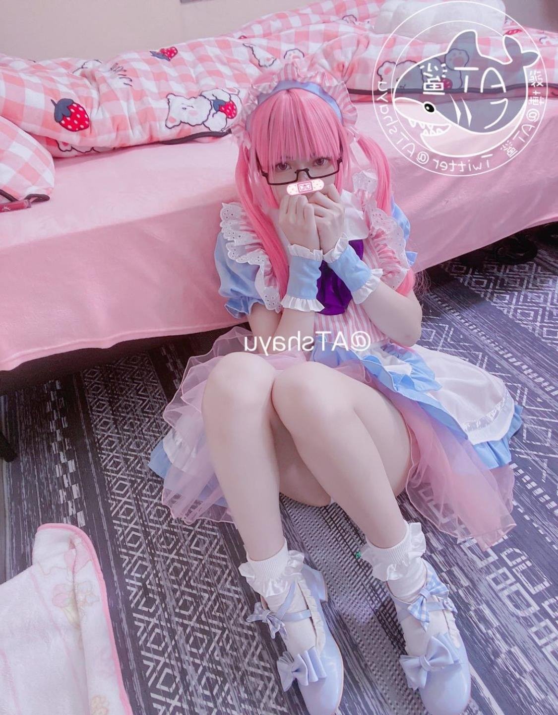 ������Ů��Ű